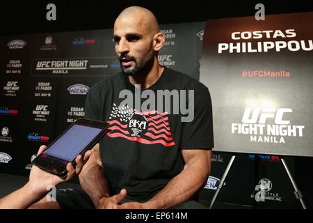 Pasay City, Philippinen. 14. Mai 2015. Costas Philippou spricht mit den lokalen Medien am Solaire Resorts und Casinos in Pasay City. UFC-Kämpfer sprach mit den Medien zwei Tage vor ihrem geplanten Kampf in der Mall von Asien Arena am 16. Mai. Bildnachweis: Pazifische Presse/Alamy Live-Nachrichten Stockfoto