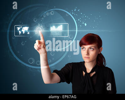 Geschäftsfrau, die High-Tech-Typ des modernen Tasten drücken Stockfoto
