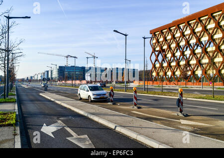 Main Street von der finanziellen Bezirk Luxmbourg in Kirchberg Stockfoto
