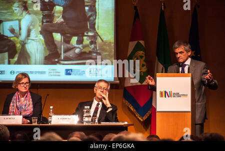 Turin, Italien. 14. Mai 2015. XXVIII internationale Buchmesse. Einweihung - Sergio Chiamparino, der Präsident der Region Piemont Credit: wirklich Easy Star/Alamy Live News Stockfoto