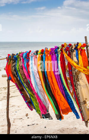 Schöne bunte Halstücher Stockfoto