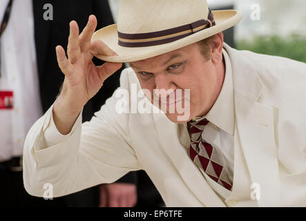 Cannes, Frankreich. 14. Mai 2015. US-Schauspieler John C. Reilly stellt bei einem Fototermin für den Film "Tale of Tales" bei den 68. Filmfestspielen in Cannes, Südfrankreich, 14. Mai 2015. Bildnachweis: Chen Xiaowei/Xinhua/Alamy Live-Nachrichten Stockfoto