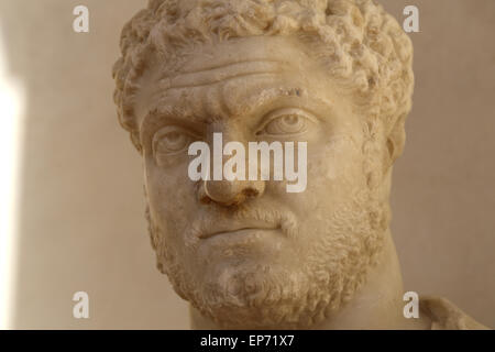 Caracalla (188-217 n. Chr.). Römischer Kaiser. Severischen Dynastie. Büste. Rom. Das Forum Romanum, Haus der Vestalinnen. 209-211 N. CHR.. Rom. Stockfoto