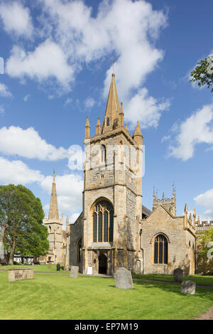 St. Lawrence Kirche Evesham mit All Saints Anglican Church in den Hintergrund, Evesham, Worcestershire, England, UK Stockfoto