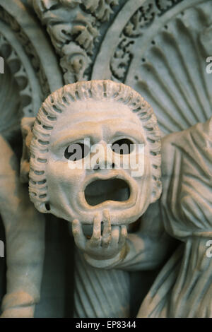 Sarkophag der Musen. Roman. Detail. Maske. 280-290 N. CHR.. Rom. Römische Nationalmuseum. Palast Massimo. Rom. Italien. Stockfoto