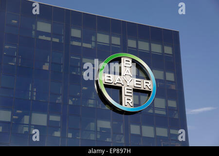 Bayer-Gebäude in Sant Joan Despi, Barcelona, Spanien, Europa Stockfoto