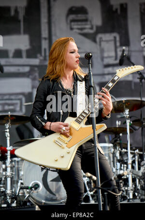 Lzzy Hale von Halestorm erklingt in 2015 Monster Energy Carolina Rebellion Stockfoto