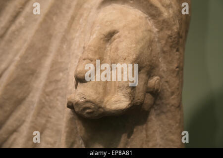 Portrait mit Toga. Die Statue. 90-60 BC. Roman. Detail-Scroll von seiner Hand. Römische Nationalmuseum. Palast Massimo. Rom. Italien. Stockfoto