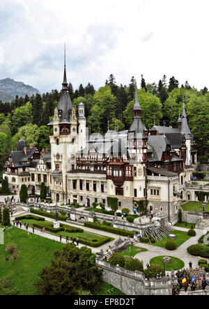 Luftbild von Schloss Peles in Sinaia, Rumänien Stockfoto