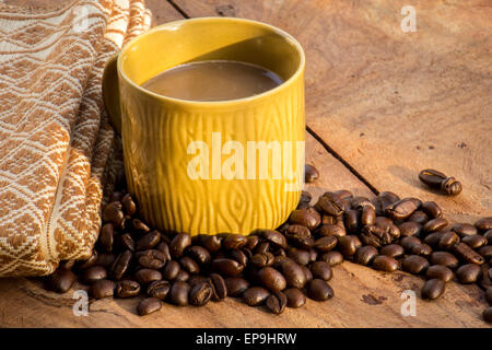 Factoring, Holz, Keramik, Kaffeebohnen, Materialien, Texturen, Baumwolle. Stockfoto