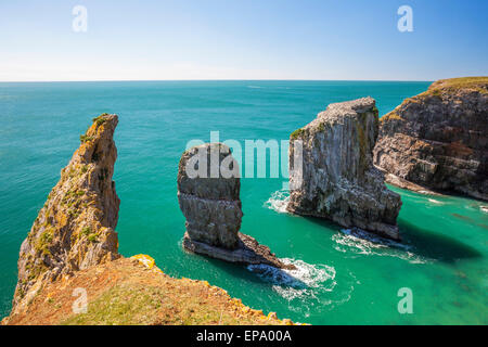 Stapeln Sie Felsen, Pembrokeshire, Wales, Großbritannien Stockfoto