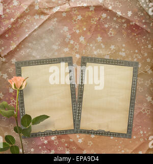 Grunge alte benutzte Papier im Scrapbooking-Stil mit Rosen Stockfoto