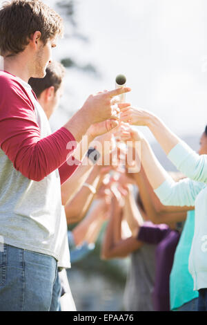 Team ausgleichenden Pol Fingerspitze Stockfoto