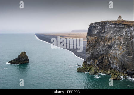 Dyrhólaey Leuchtturm Stockfoto