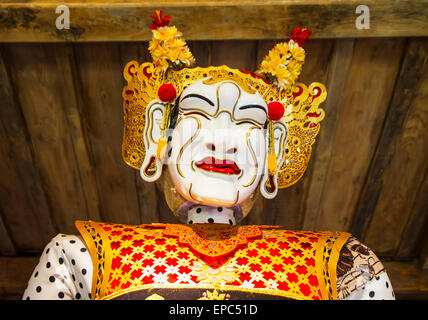 Panglembar balinesischen Tanz Maske auf dem Display an das Setia Darma Haus von Masken und Marionetten, Tegal Bingin, Bali, Indonesien Stockfoto