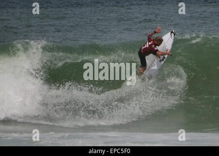 Rio De Janeiro, Brasilien. 15. Mai 2015. Mick Fanning (AUS) in Runde 3 der WCT Oi Rio Pro 2015 in Barra da Tijuca Beach. Er besiegte Dusty Payne (USA/HAW). Bildnachweis: Maria Adelaide Silva/Alamy Live-Nachrichten Stockfoto