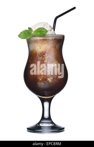 Alkoholischen Cocktail im Hurricane Glas. Frische, saubere Optik. Stockfoto