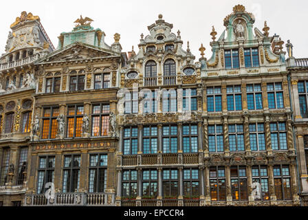 Reich verzierten, 17. Jahrhundert flämischen Renaissance-Gebäude an der Nordseite des Grand Place, Brüssel, Belgien, gesehen im Abendlicht. Stockfoto