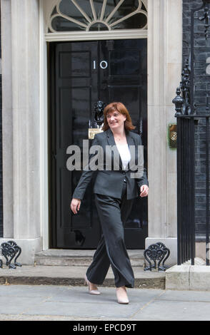 Nicky Morgan, Staatssekretär für Bildung, an Nummer 10 Downing Street für eine Kabinettssitzung Stockfoto