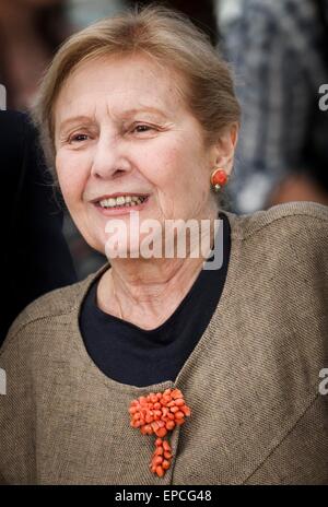 Cannes, Frankreich. 16. Mai 2015. Italienische Schauspielerin Giulia Lazzarini posiert in einem Fototermin für den Film "My Mother" bei den 68. Filmfestspielen in Cannes, Südostfrankreich, 16. Mai 2015. © Chen Xiaowei/Xinhua/Alamy Live-Nachrichten Stockfoto