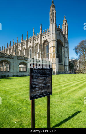 Die Vorderseite des Kings College, darunter die berühmte Kapelle. Des Königs ist eines der Colleges der Universität Cambridge. Stockfoto