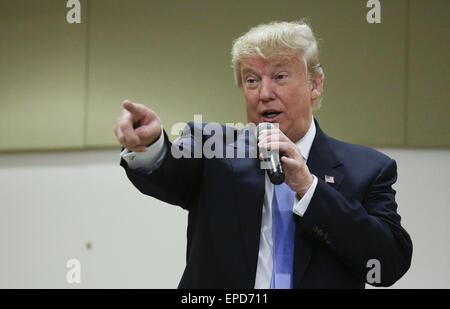 Sioux City, IOWA, USA. 16. Mai 2015. DONALD TRUMP befasst sich eine Versammlung für eine nicht deklarierte Präsidentenkampagne Haltestelle in Sioux City, Iowa, Samstag, 16. Mai 2015, Morningside College. © Jerry Mennenga/ZUMA Draht/Alamy Live-Nachrichten Stockfoto