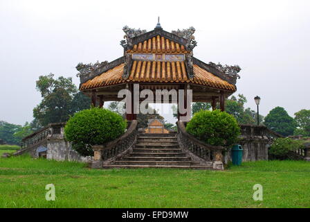 Eine Pagode auf dem Gelände der verbotenen lila Stadt, Hue, Vietnam Stockfoto