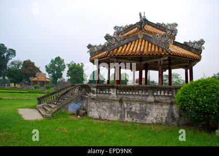 Eine Pagode auf dem Gelände der verbotenen lila Stadt, Hue, Vietnam Stockfoto