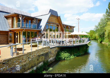 Riverside Cafe in Jordans Mühle Holme Mühlen Langford Straße Besen in der Nähe von Biggleswade Bedfordshire UK Stockfoto