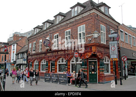 "Die Adler Gewölbe" Public House auf Friar Street, Worcester, Worcestershire, UK. Stockfoto