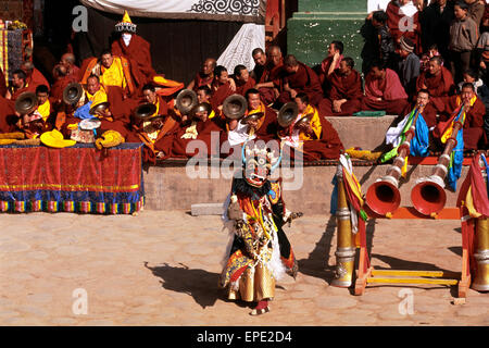 China, Tibet, Provinz Qinghai, Tongren (Repkong), Kloster Wutun Si, am tibetischen Neujahrstag tanzt Cham Stockfoto