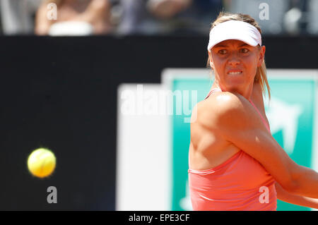 Rom, Italien. 17. Mai 2015. MARIA SHARAPOVA Russland gewinnt der Frauen Singles Finale bei den Italian Open Tennisturnier auf dem Foro Italico. Bildnachweis: Ciro de Luca/ZUMA Wire/ZUMAPRESS.com/Alamy Live-Nachrichten Stockfoto