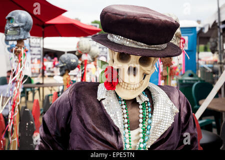 Memphis, Tennessee, USA. 14. Mai 2015. Voodoo-Themen Dekorationen am World Championship Barbecue Cooking Contest. © Raffe Lazarian/ZUMA Wire/ZUMAPRESS.com/Alamy Live-Nachrichten Stockfoto