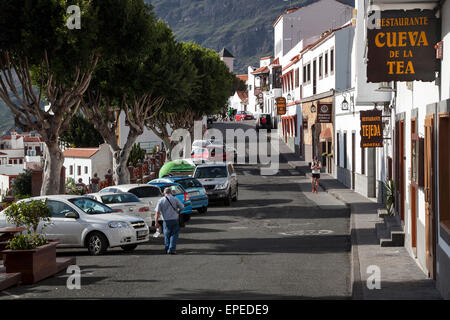 Straße im Zentrum von Tejeda, Gran Canaria, Kanarische Inseln, Spanien Stockfoto