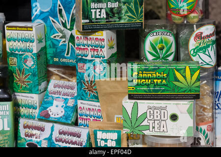 Cannabis-Kits und Produkte zum Verkauf in Amsterdam Holland Stockfoto