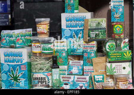 Cannabis-Kits und Produkte zum Verkauf in Amsterdam Holland Stockfoto