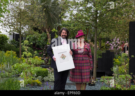 Laurence Llewelyn-Bowen und seine Frau besuchen RHS Chelsea Flower Show 2015. Stockfoto