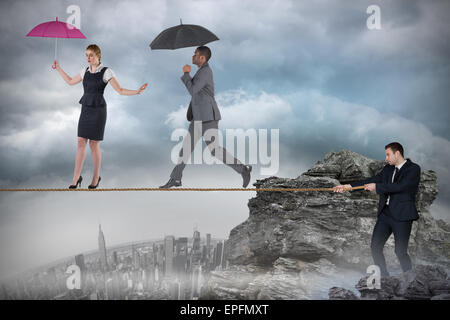 Junger Geschäftsmann ziehen eine Gratwanderung für Geschäftsleute Stockfoto