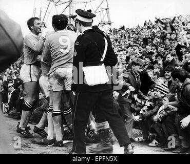 Newcastle United gegen Manchester City, League-Spiel in St James Park, Samstag, 11. Mai 1968. Endstand: Newcastle United-Manchester City FC 3-4. Manchester City-Champions. Gewinner. Stockfoto