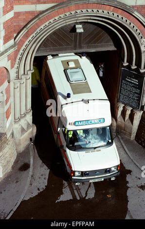 Strangeways Gefängnisaufstand April 1990.  Eine 25-Tag Gefängnisaufstand und Dachgarten protestieren im Strangeways Gefängnis in Manchester, England. Der Aufstand begann am 1. April 1990 Häftlinge übernahm die Kontrolle über die Gefängnis-Kapelle, als der Aufstand schnell zu verbreiten, in den meisten Stockfoto