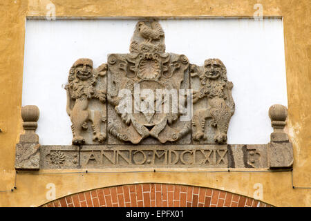 Stone heraldischen Schild über dem Eingang zum Bereich Fort, der historischen Stadt Galle, Sri Lanka, Asien Stockfoto