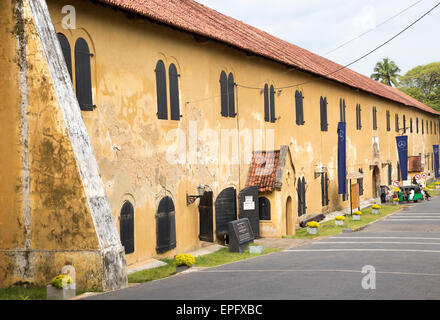 Das historische Fort Gebäude fort Eingang Ausgang in der historischen Altstadt von Galle, Sri Lanka, Asien Stockfoto