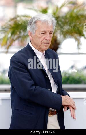 Cannes, Ca, Frankreich. 18. Mai 2015. Costa-Gravas.photo Anruf Costa-Gravas "Invite d 'Honneur". Cannes Film Festival 2015.Cannes, France.May 18, 2015. Bildnachweis: Roger Harvey/Globe Fotos/ZUMA Draht/Alamy Live-Nachrichten Stockfoto