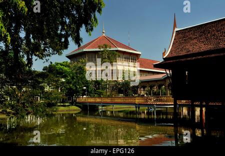 Bangkok, Thailand: Viergeschossige achteckigen Viertel gebaut von König Rama V in der 1900 Vimanmek Mansion Stockfoto