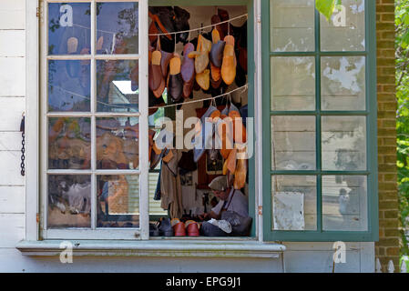 Schuh-Herstellers Shop Stockfoto