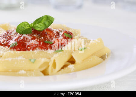 Penne Rigate Napoli Mit Tomaten Sauce Nudeln Pasta Gericht Stockfoto