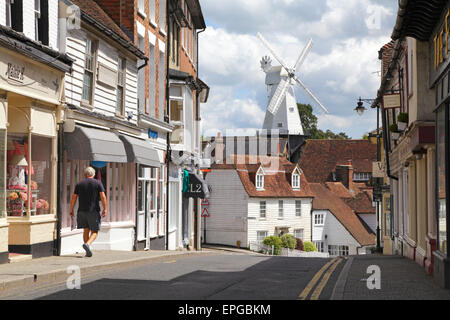 Blick entlang der Stone Street, Union Windmühle, Cranbrook, Kent, England, Großbritannien, UK Stockfoto