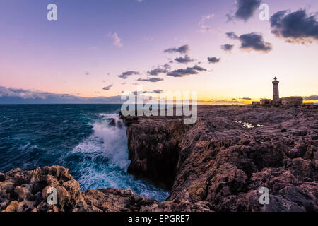 Capo Murro Leuchtturm. Es befindet sich in der marine Naturschutzgebiet Plemmirio (SR), Sizilien, es. Stockfoto