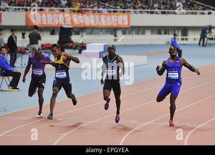 17. Mai 2015 - Shanghai, Volksrepublik China - EDWARD ALONSO aus Panama in der Diamond League Shanghai Stadium Shanshai. © Marcio Machado/ZUMA Draht/Alamy Live-Nachrichten Stockfoto