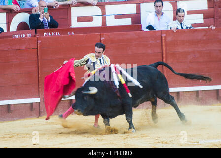 JEREZ DE LA FRONTERA, Spanien - Mai 16: Torero Enrique Ponce statt der Stierkampf auf der Messe in Jerez De La Frotera. (F Stockfoto